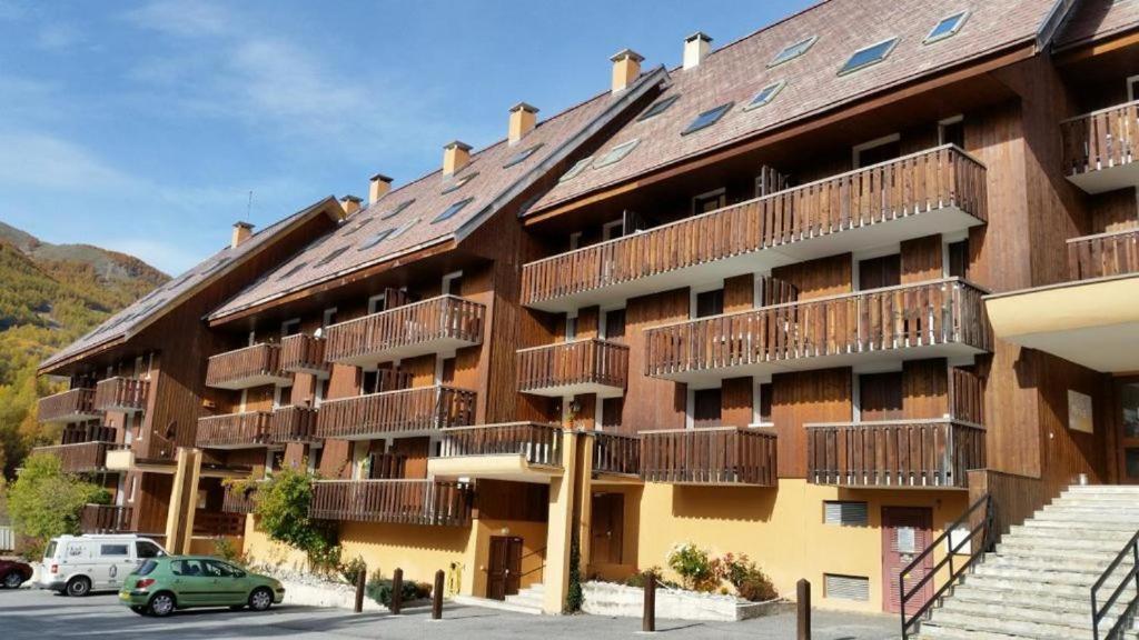 Allos Village Studio Cosy Avec Balcon Zewnętrze zdjęcie